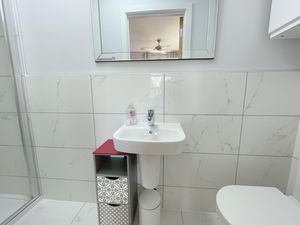Winterbourne Gardens- click for photo gallery
